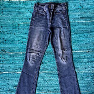 American Eagle - Sz 4 Reg- Hi Rise Skinny Kick